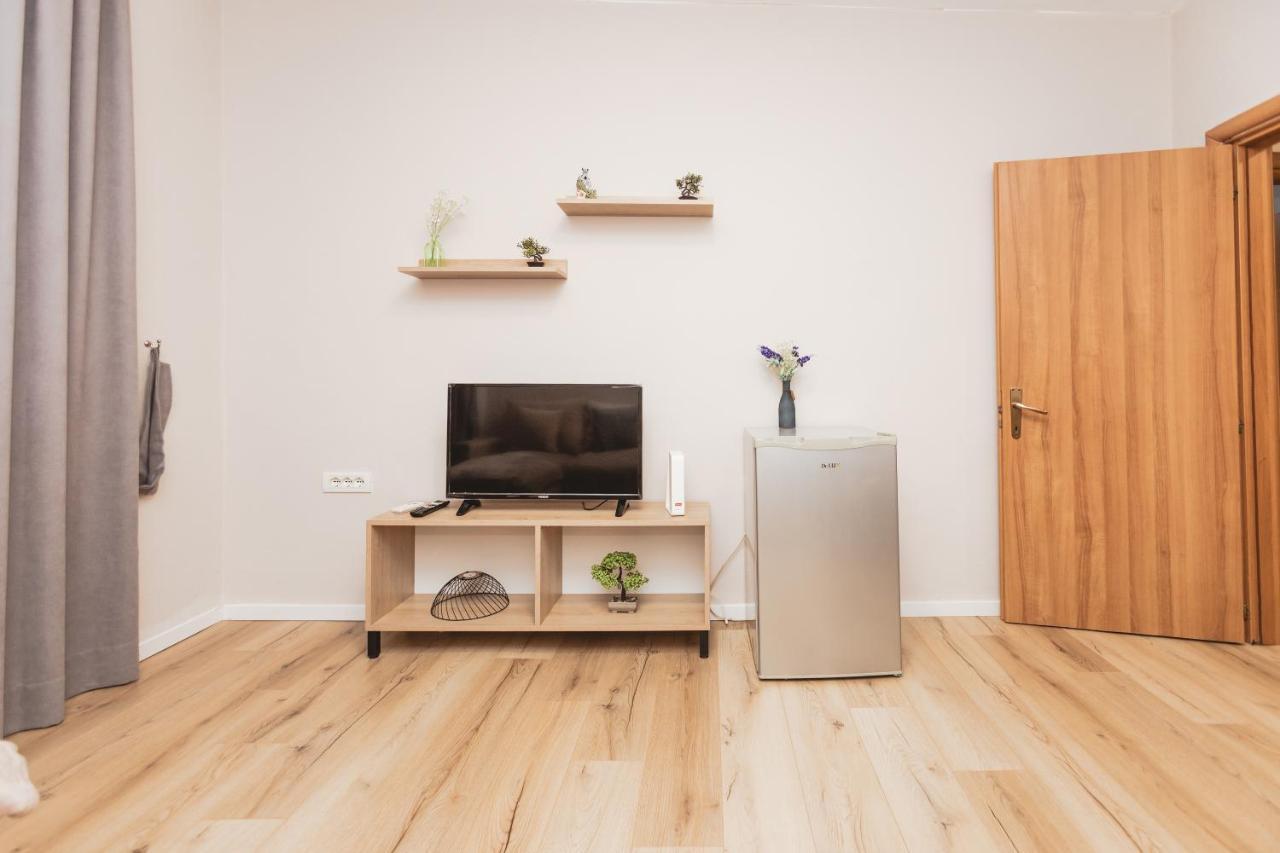 New Apartment At New Bazaar - Tirana City Center מראה חיצוני תמונה