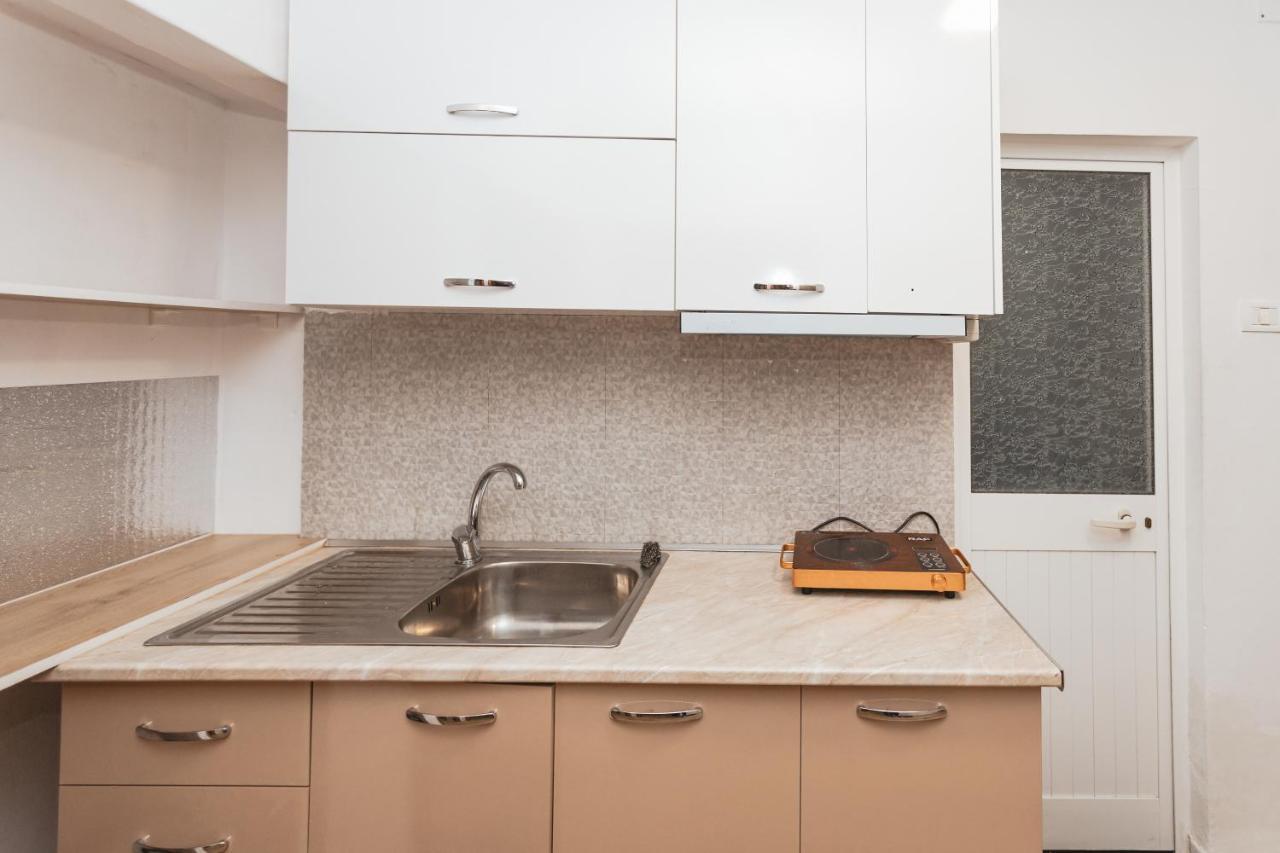 New Apartment At New Bazaar - Tirana City Center מראה חיצוני תמונה